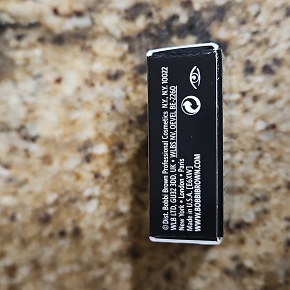 Bobbi Brown Corrector Porcelain Peach - Picture 4 of 8